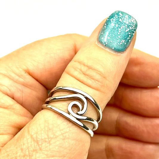 Wave Band Ring