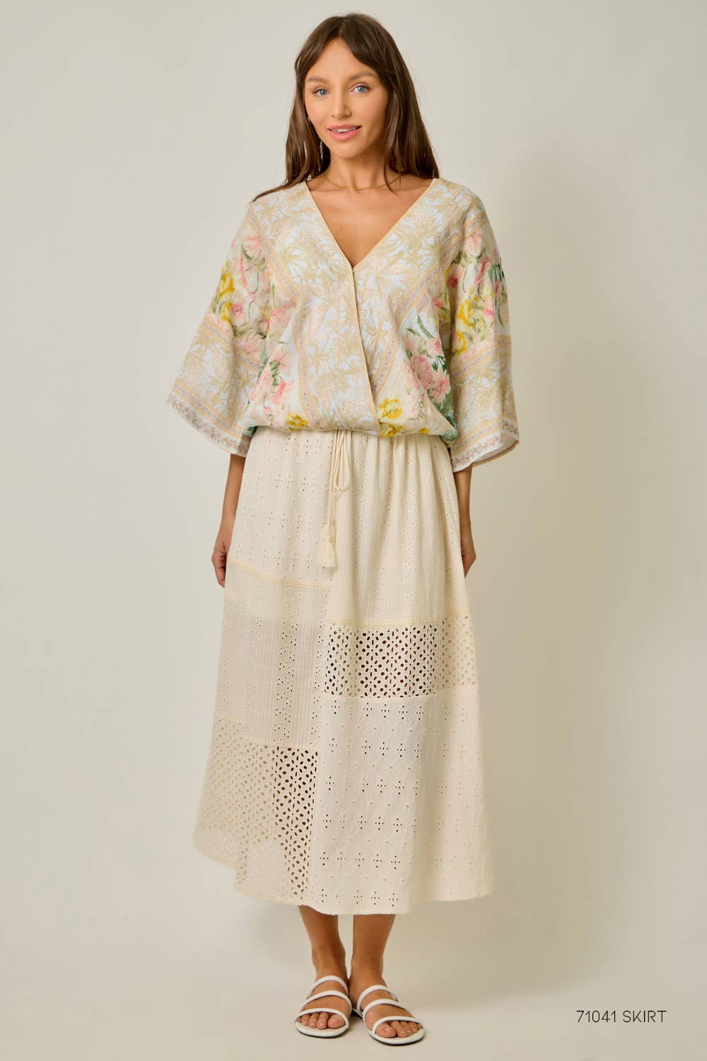 61563 Border Print Front Wrap Kimono Top