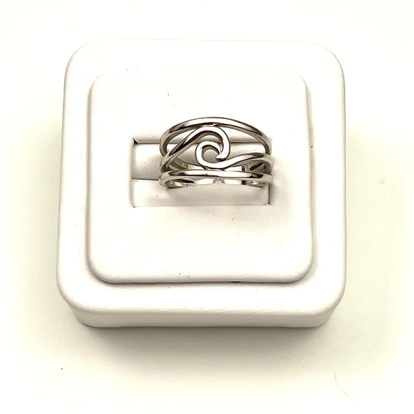 Wave Band Ring